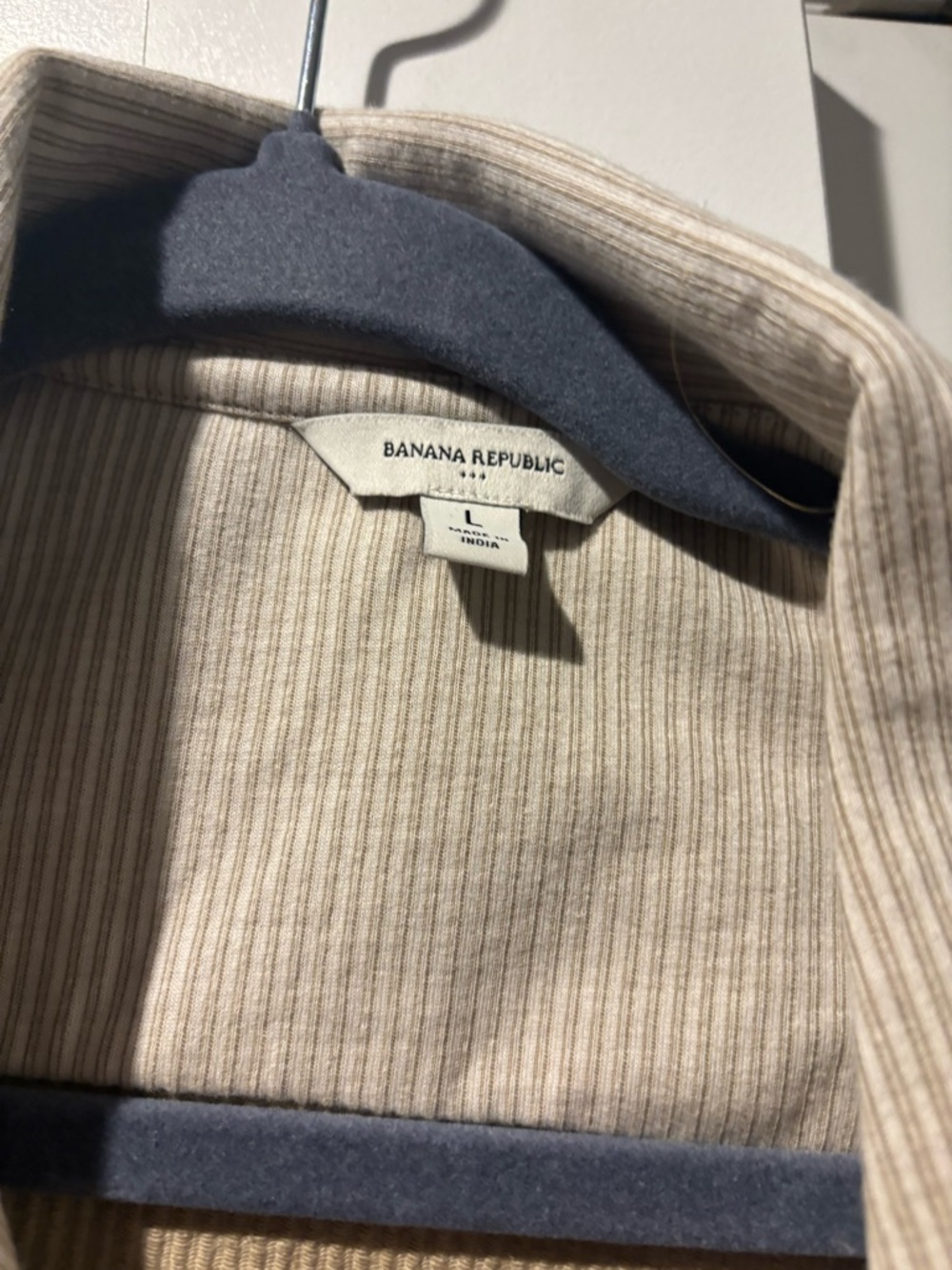 Banana Republic Beige/Cream Lightweight Overshirt - Picture 2 of 3